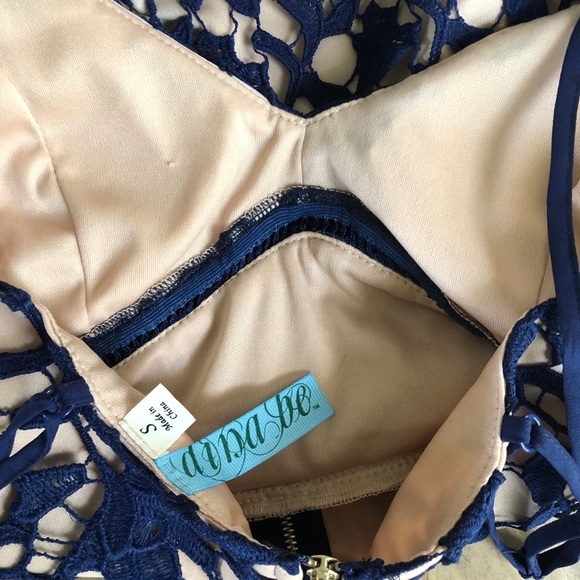 Beautiful Francesca’s blue dress — Like new! Sz S - Picture 6 of 8